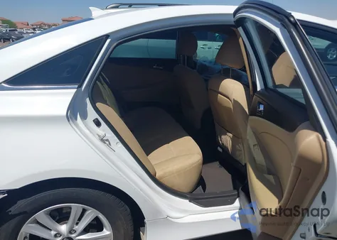 2014 Hyundai Sonata Gls z USA, uszkodzony, nr VIN 5NPEB4AC7EH816357